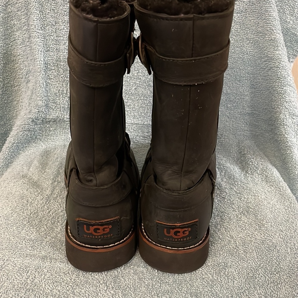 Ugg Boot - image 2
